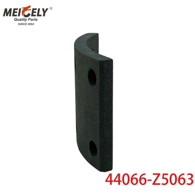 44066-Z5063 Lớp lót phanh 44066-Z5012 Chiếc xe tải Chiếc phanh cho Nissan UD