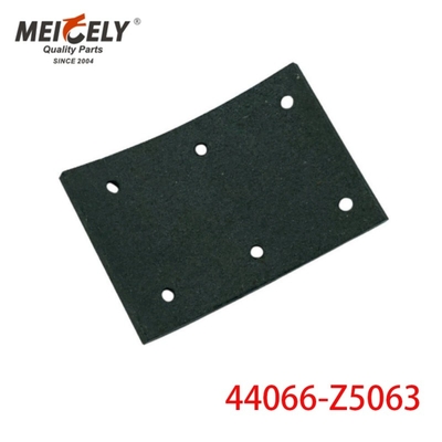 44066-Z5063 Lớp lót phanh 44066-Z5012 Chiếc xe tải Chiếc phanh cho Nissan UD