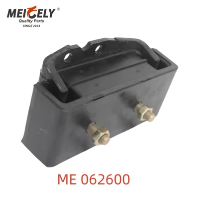 Xe tải hạng nặng ME 062600 ME 05257 Đắp động cơ cao su cho Mitsubishi