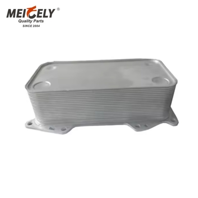 Các bộ phận phụ tùng máy đào chất lượng cao Máy làm mát dầu động cơ 04900206 04912105 Cho máy đào D8K Volvo